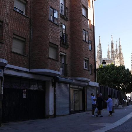 Vivienda En Perfecta Ubicacion Al Lado De La Catedral De Burgos Atuaire Apartment Luaran gambar